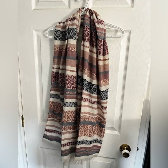Garage Fashion Print Scarf - Picture 4 of 4